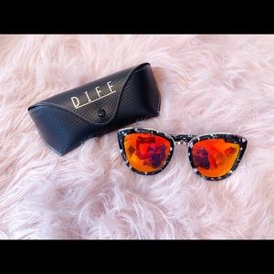 DIFF Eyewear Reflective Shades